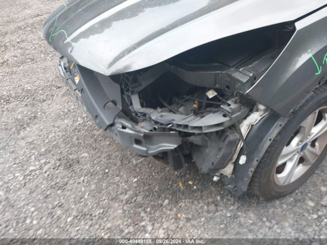 1FMCU9GXXGUA89258 Ford ESCAPE SE