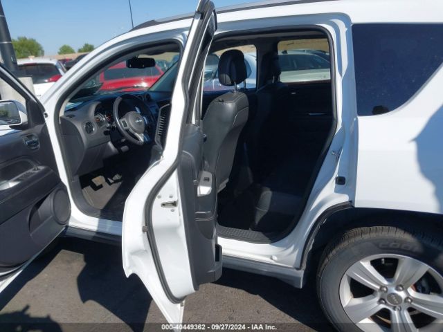 1C4NJDEB6HD121673 Jeep Compass Latitude 4x4