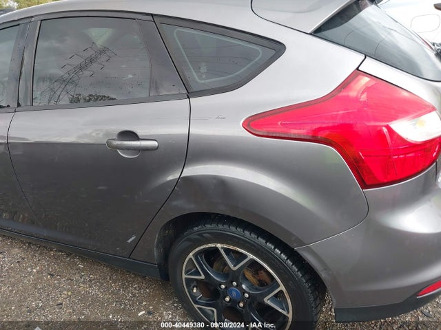 Ford FOCUS SE 2014 1FADP3K22EL213122 Image 17