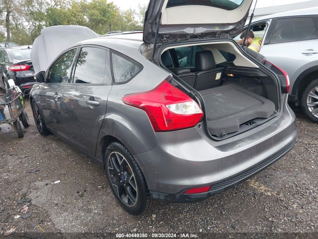 Ford FOCUS SE 2014 1FADP3K22EL213122 Image 3