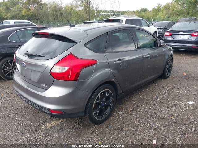 Ford FOCUS SE 2014 1FADP3K22EL213122 Image 4