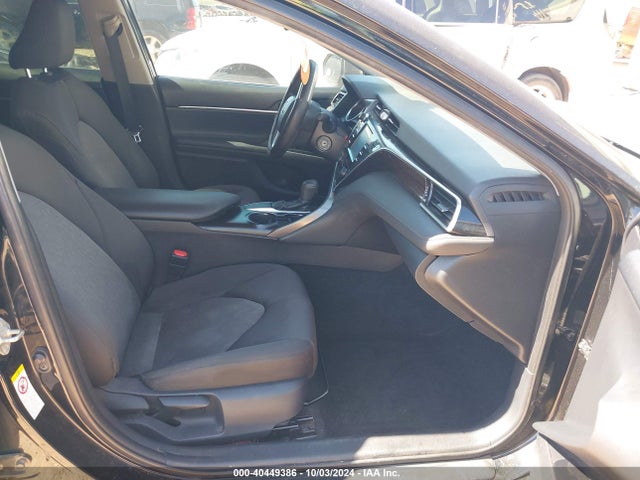Toyota CAMRY LE 2018 4T1B11HK9JU601348 Image 5