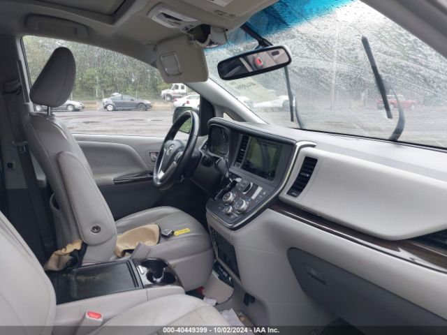 5TDYK3DC1FS687143 Toyota Sienna Xle Premium 8 Passenger