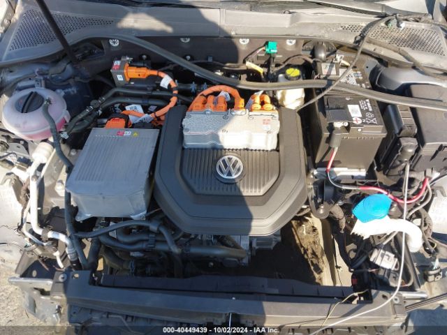 WVWKP7AU7GW915028 Volkswagen E-golf Se