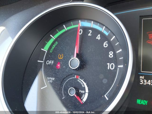 WVWKP7AU7GW915028 Volkswagen E-golf Se