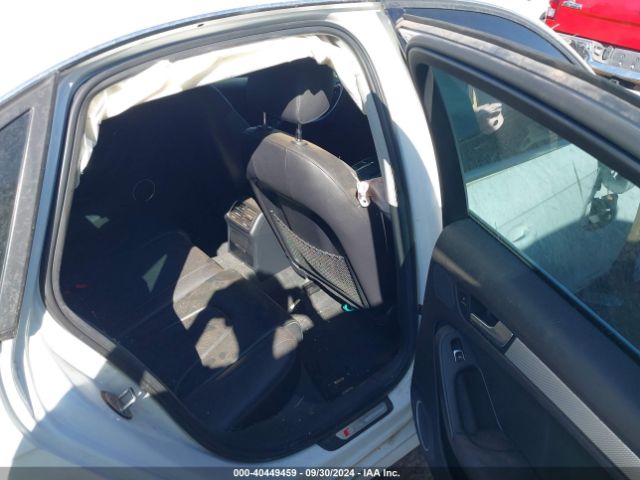 WAUFFAFL4FN020454 Audi A4 2.0t Premium