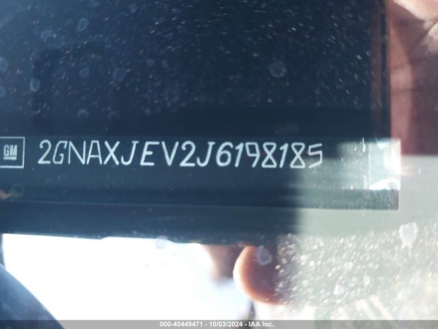 2GNAXJEV2J6198185 Chevrolet EQUINOX LT