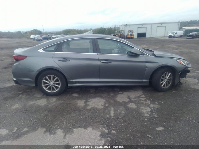 Hyundai SONATA SE 2019 5NPE24AF7KH754982 Image 13