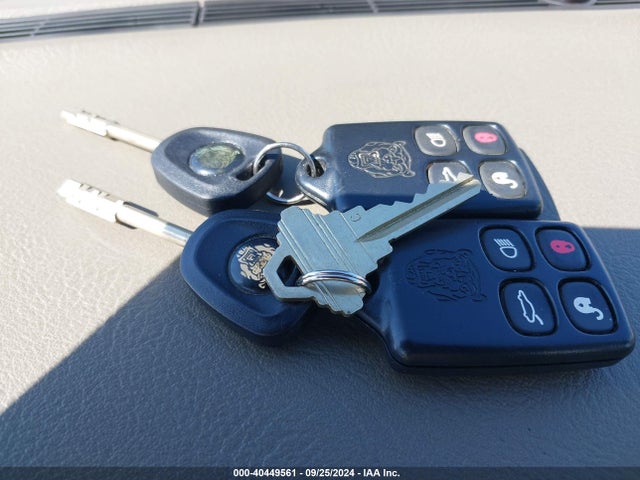 1999 JAGUAR XJ8 SAJKD6043XC869771 Photo 10