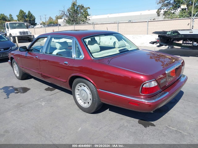 1999 JAGUAR XJ8 SAJKD6043XC869771 Photo 2