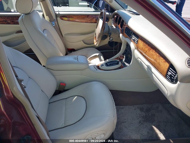 1999 JAGUAR XJ8 SAJKD6043XC869771 Photo 4