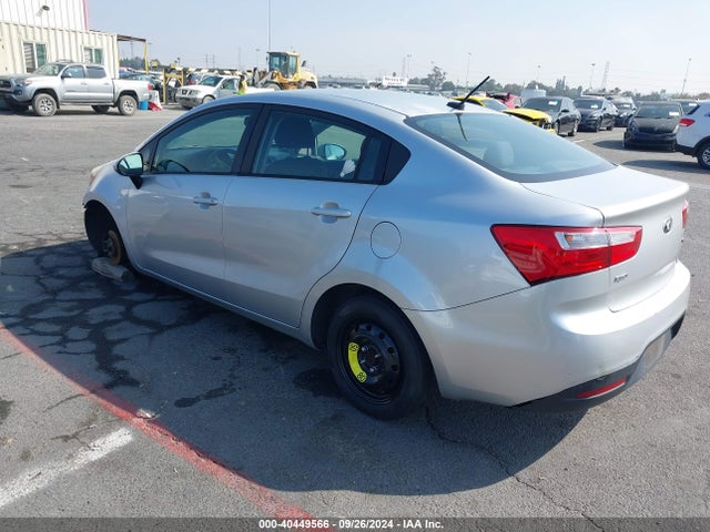 KNADM4A35F6504696 KIA RIO LX