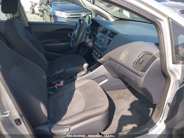 KNADM4A35F6504696 KIA RIO LX