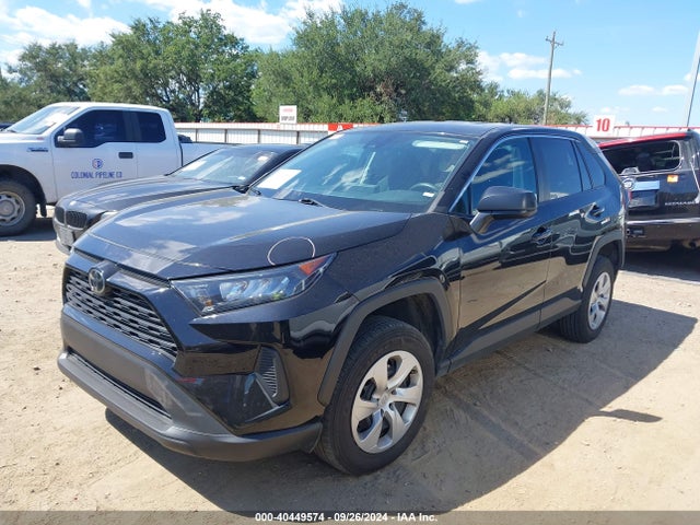 Toyota RAV4 LE 2022 2T3H1RFV9NW209957 Image 2