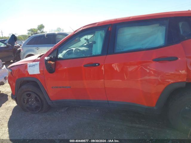 3C4NJCAB3JT271885 Jeep Compass Sport Fwd