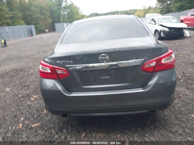 Nissan Altima 2.5 S 2017 1N4AL3AP7HC137042 Image 17