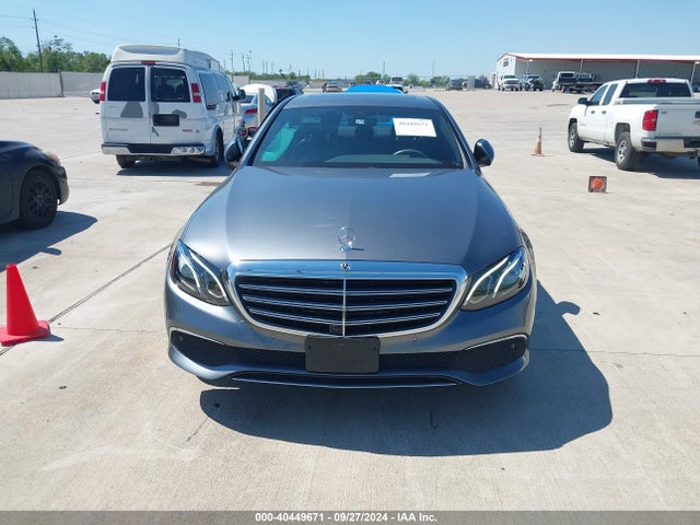 WDDZF4JB1KA488181 Mercedes-Benz E 300