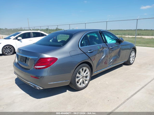 WDDZF4JB1KA488181 Mercedes-Benz E 300