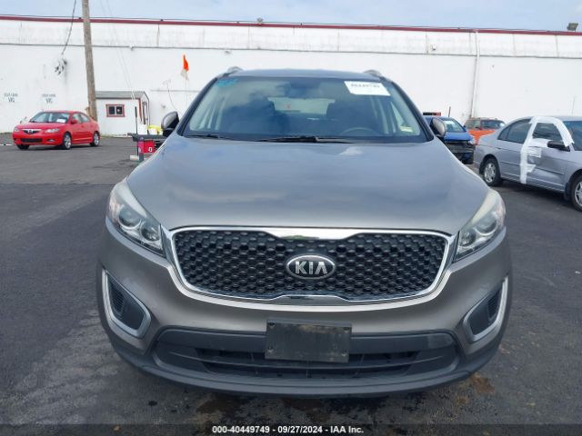 5XYPGDA50GG025481 KIA Sorento 3.3l Lx
