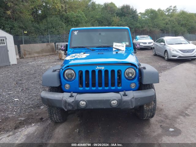 1C4BJWDG8GL305187 Jeep Wrangler Unlimited Sport