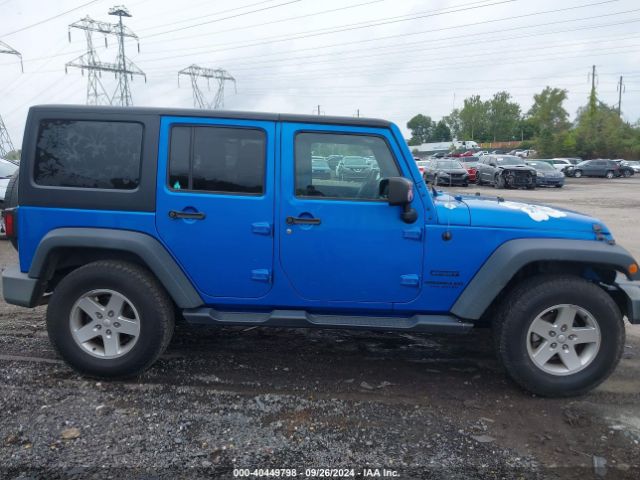 1C4BJWDG8GL305187 Jeep Wrangler Unlimited Sport