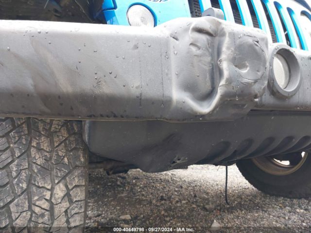 1C4BJWDG8GL305187 Jeep Wrangler Unlimited Sport