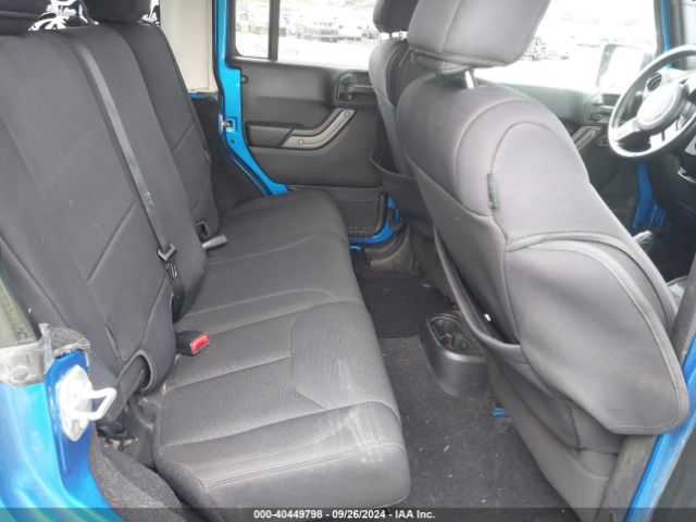 1C4BJWDG8GL305187 Jeep Wrangler Unlimited Sport