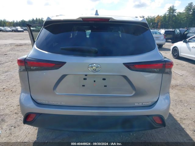 5TDKDRBH4RS531832 Toyota Highlander Xle