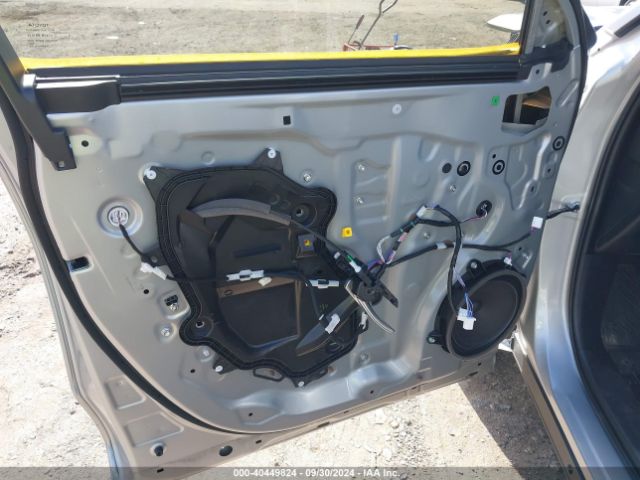 5TDKDRBH4RS531832 Toyota Highlander Xle