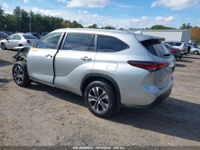 5TDKDRBH4RS531832 Toyota Highlander Xle