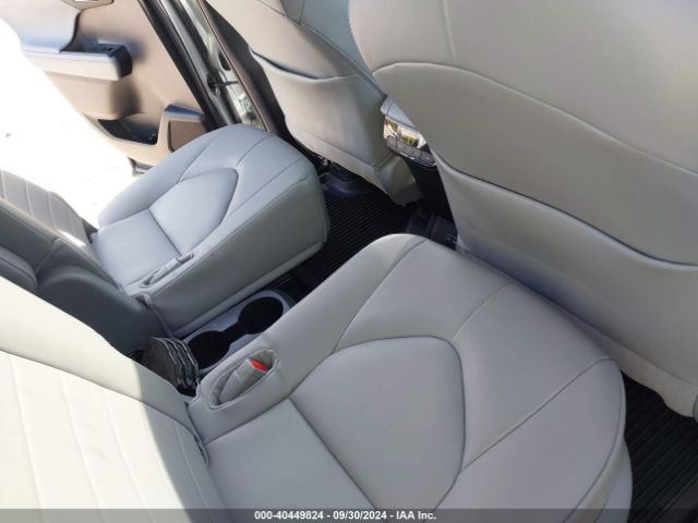 5TDKDRBH4RS531832 Toyota Highlander Xle