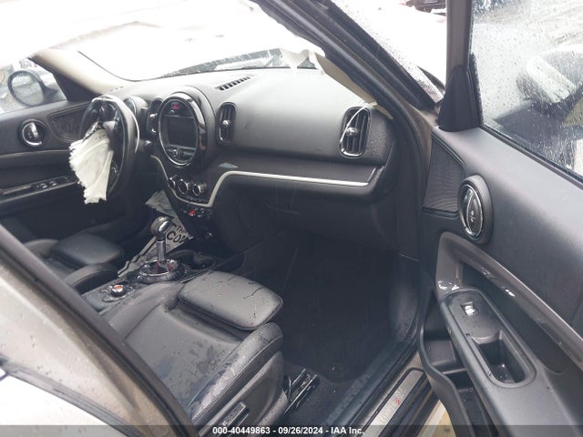 2017 MINI COUNTRYMAN WMZYT3C37H3B66207 Photo 4