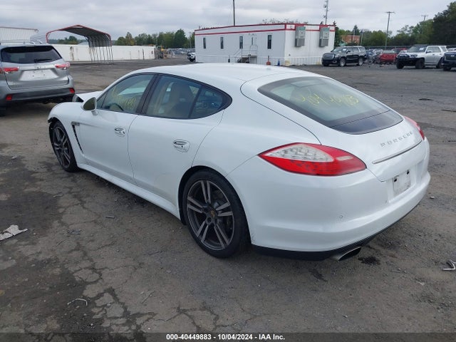 2013 PORSCHE PANAMERA WP0AA2A71DL014325 Photo 2
