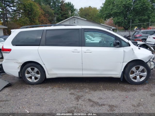 5TDKK3DC1ES485682 Toyota Sienna Le V6 8 Passenger
