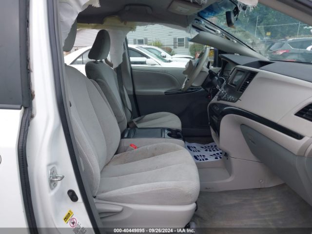 5TDKK3DC1ES485682 Toyota Sienna Le V6 8 Passenger