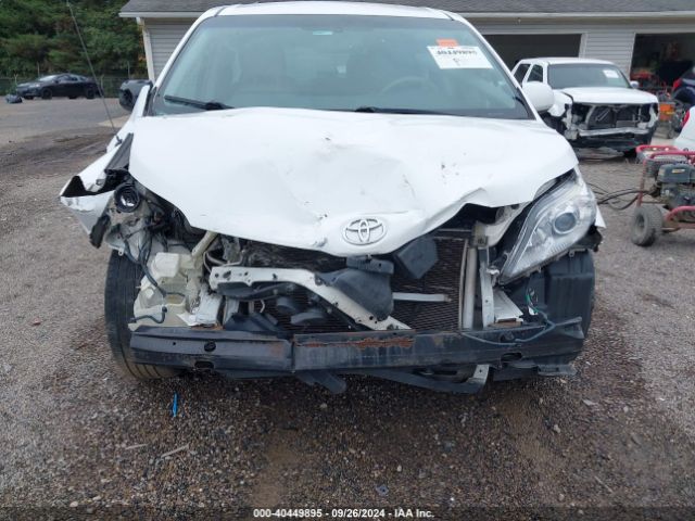 5TDKK3DC1ES485682 Toyota Sienna Le V6 8 Passenger