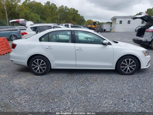 3VWDB7AJ9HM332178 Volkswagen Jetta 1.4t Se