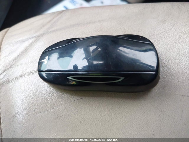 2014 TESLA MODEL S 5YJSA1H17EFP52666 Photo 10