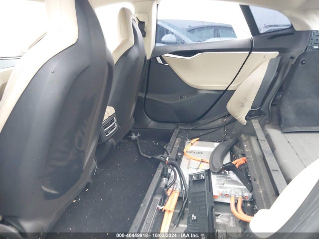 2014 TESLA MODEL S 5YJSA1H17EFP52666 Photo 7