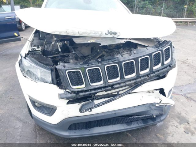 3C4NJDBB8KT601882 Jeep Compass Latitude 4x4