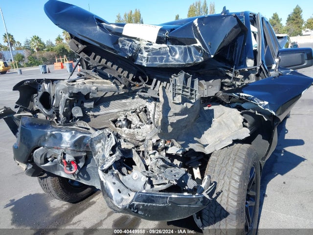 3GCPYFED7KG242868 Chevrolet Silverado 1500 Lt Trail Boss