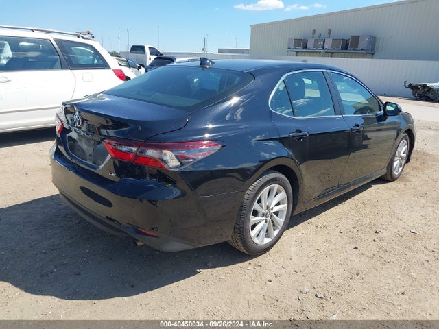 Toyota CAMRY LE 2022 4T1C11AK8NU645975 Image 4
