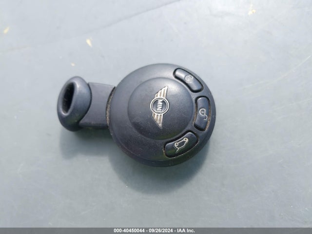 2009 MINI COOPER CLUBMAN WMWML33549TX33887 Photo 10