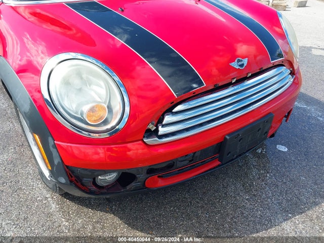 2009 MINI COOPER CLUBMAN WMWML33549TX33887 Photo 5