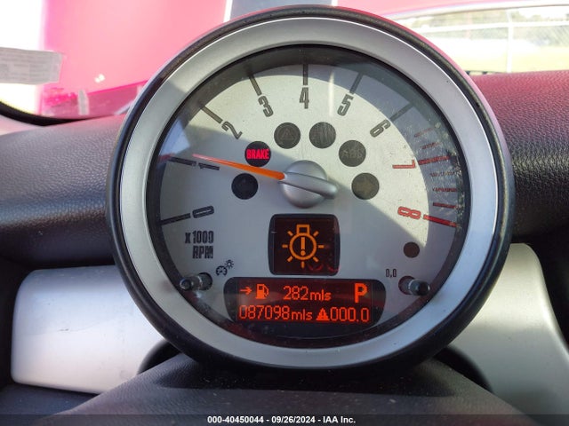 2009 MINI COOPER CLUBMAN WMWML33549TX33887 Photo 6