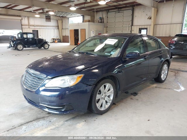 1C3CCBBB4EN137519 Chrysler 200 Touring