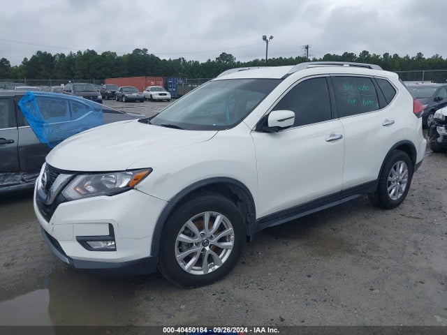 Nissan ROGUE SV 2017 JN8AT2MT1HW145086 Image 2