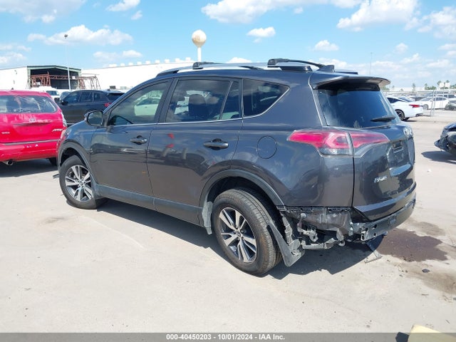 Toyota Rav4 Xle 2017 JTMWFREV7HJ117260 Image 3