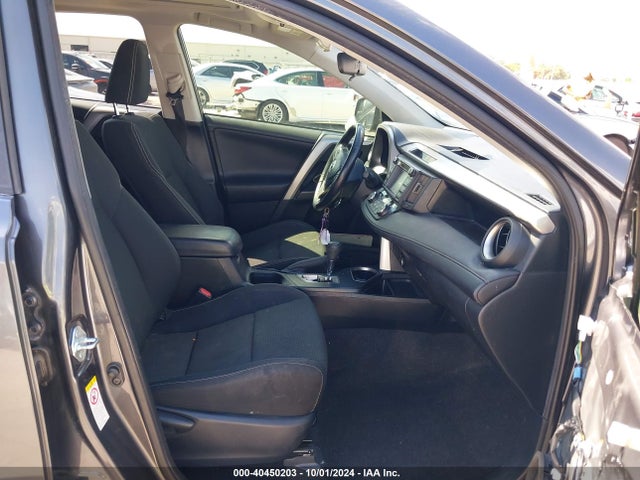 Toyota Rav4 Xle 2017 JTMWFREV7HJ117260 Image 5
