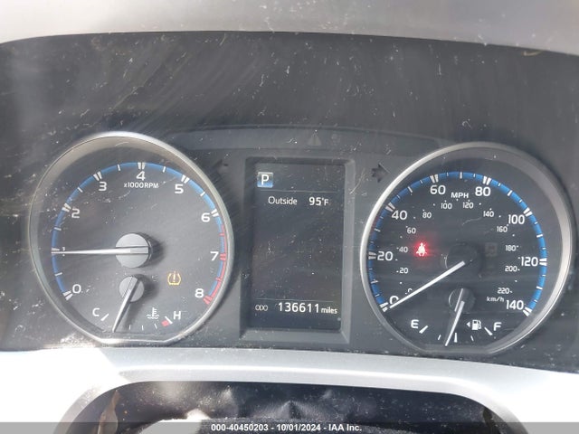 Toyota Rav4 Xle 2017 JTMWFREV7HJ117260 Image 7
